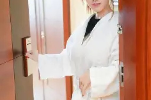 娱乐圈八卦大揭秘：恋情、负债与赵丽颖的委屈